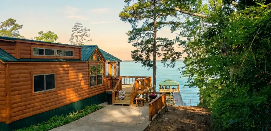 Tiny Toledo is a lakefront cabin with its own private boathouse. Tiny Toledo is a lakefront cabin with its own private boathouse.